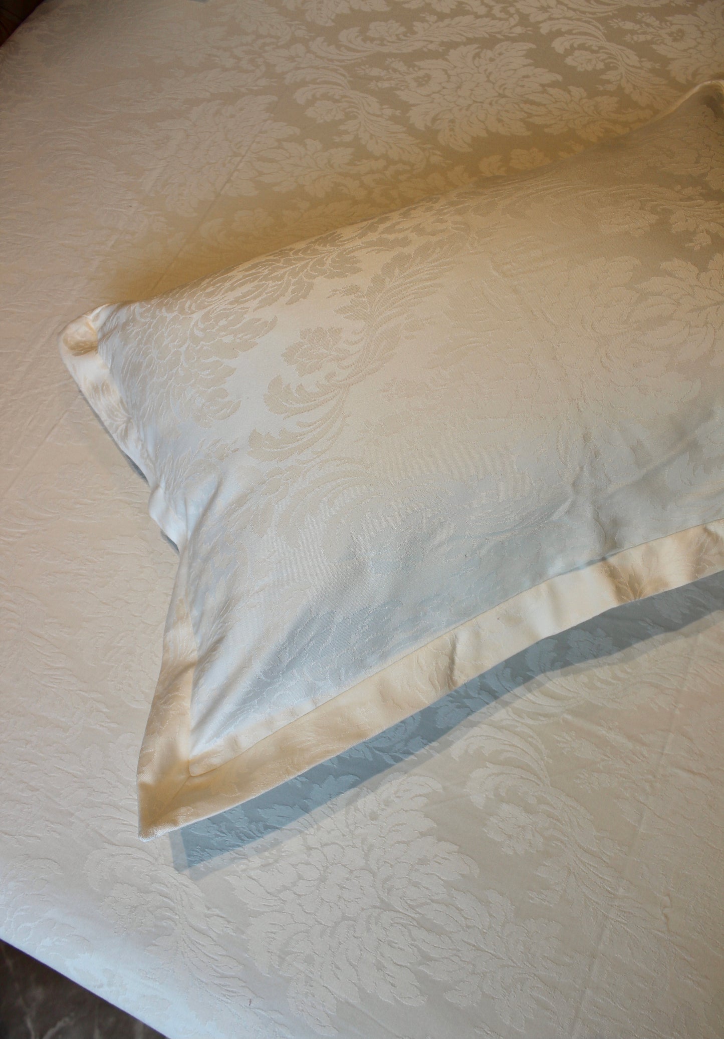 Jacquard Bedsheet