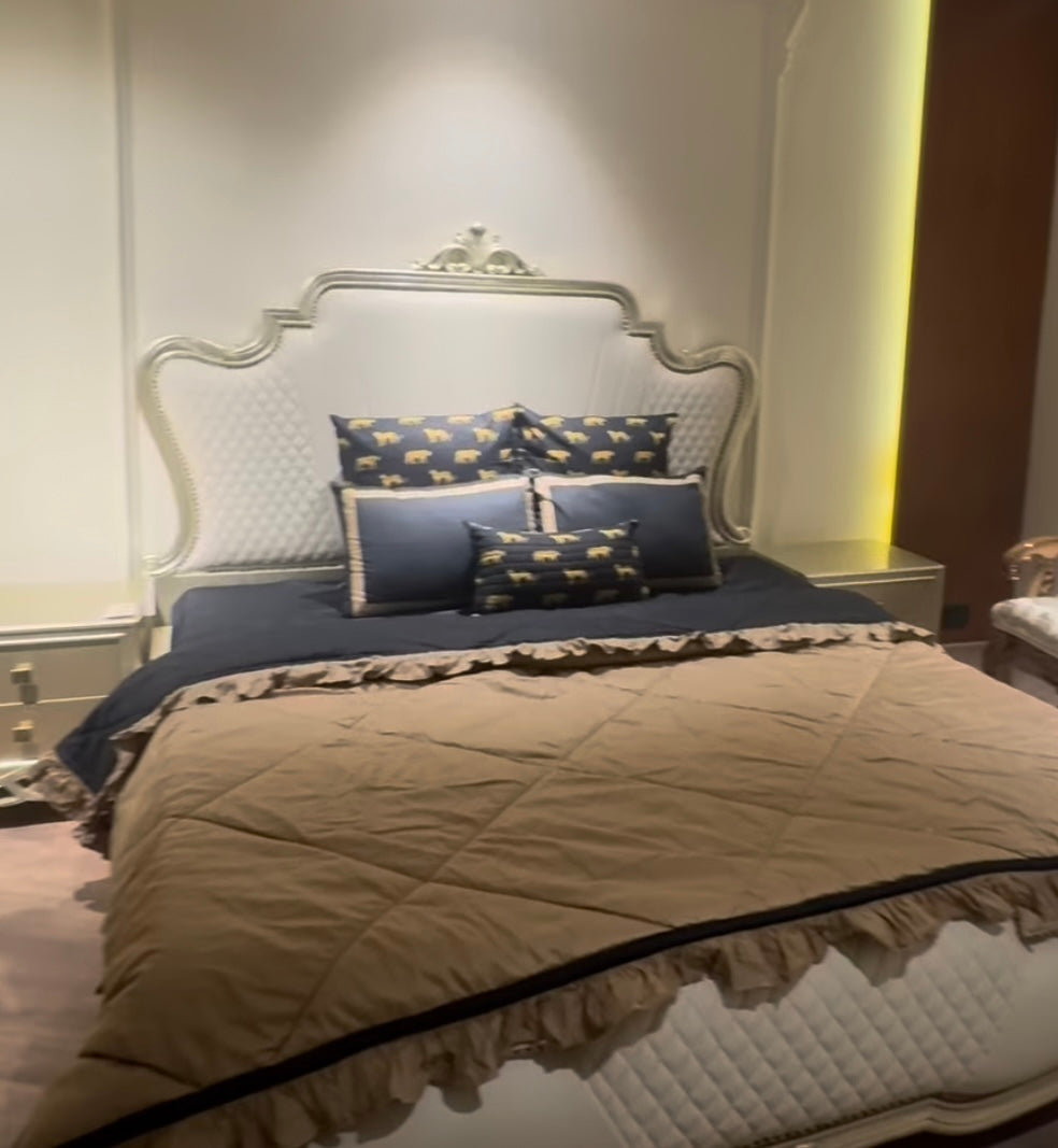 Black Serengeti Bedding set
