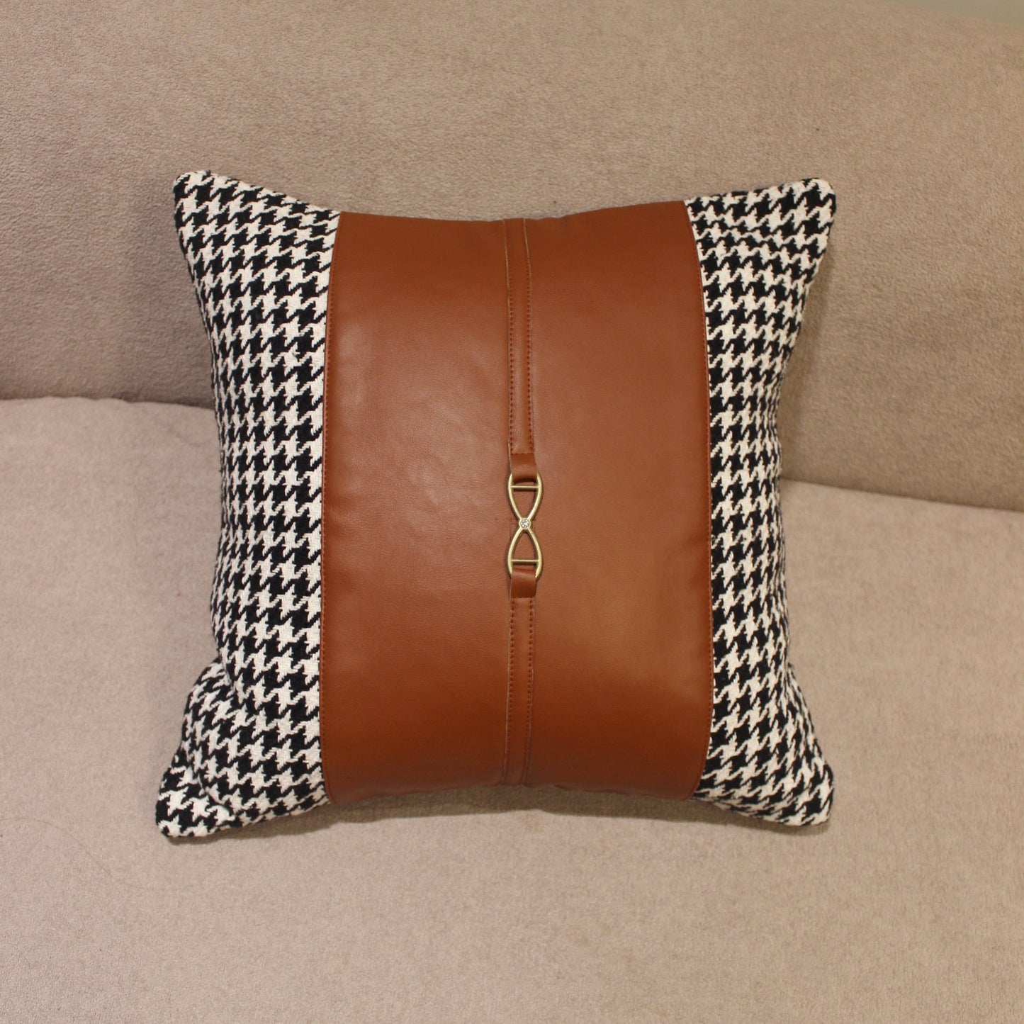 Houdstooth d3 Band design