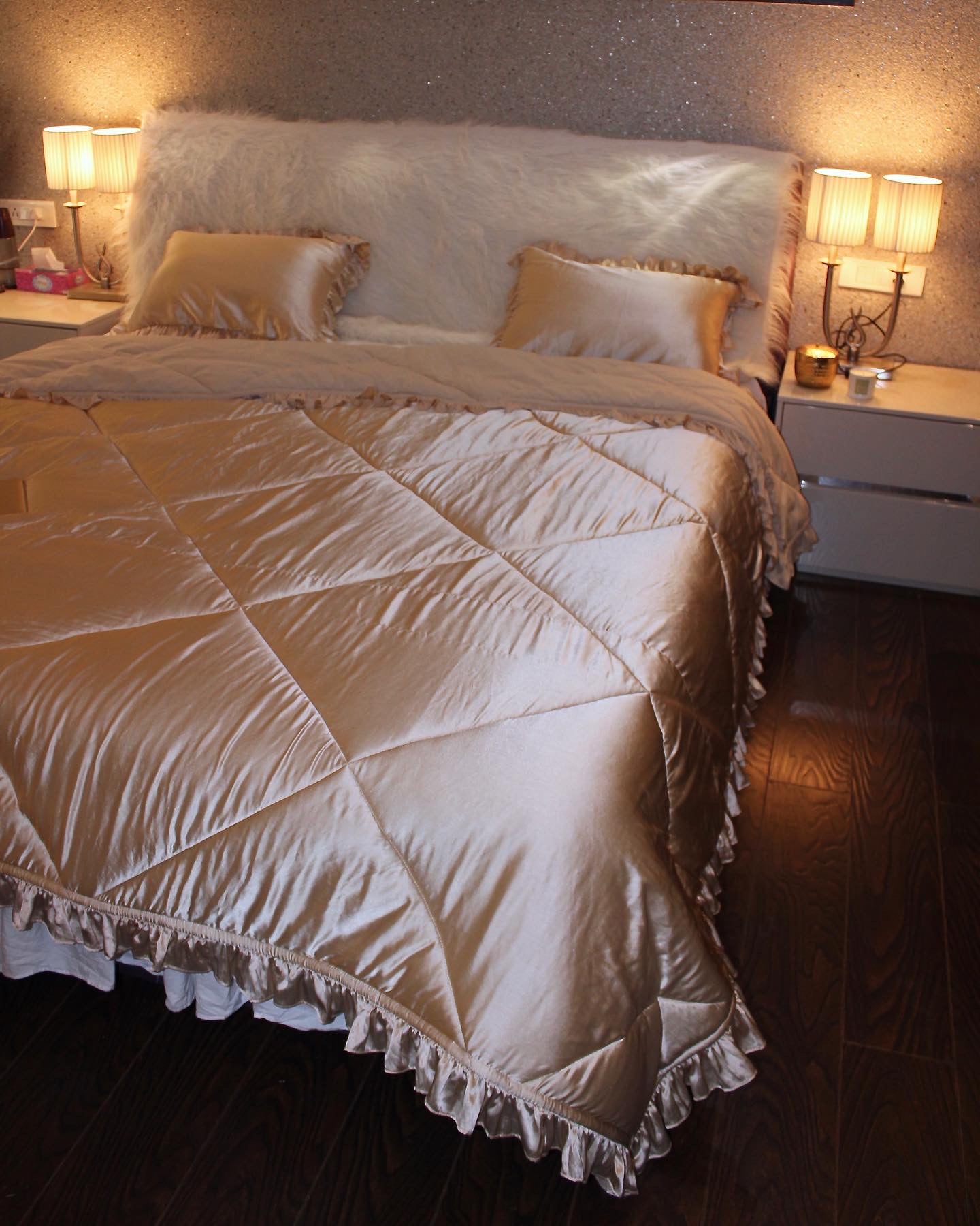 Frill comforter (Satin)