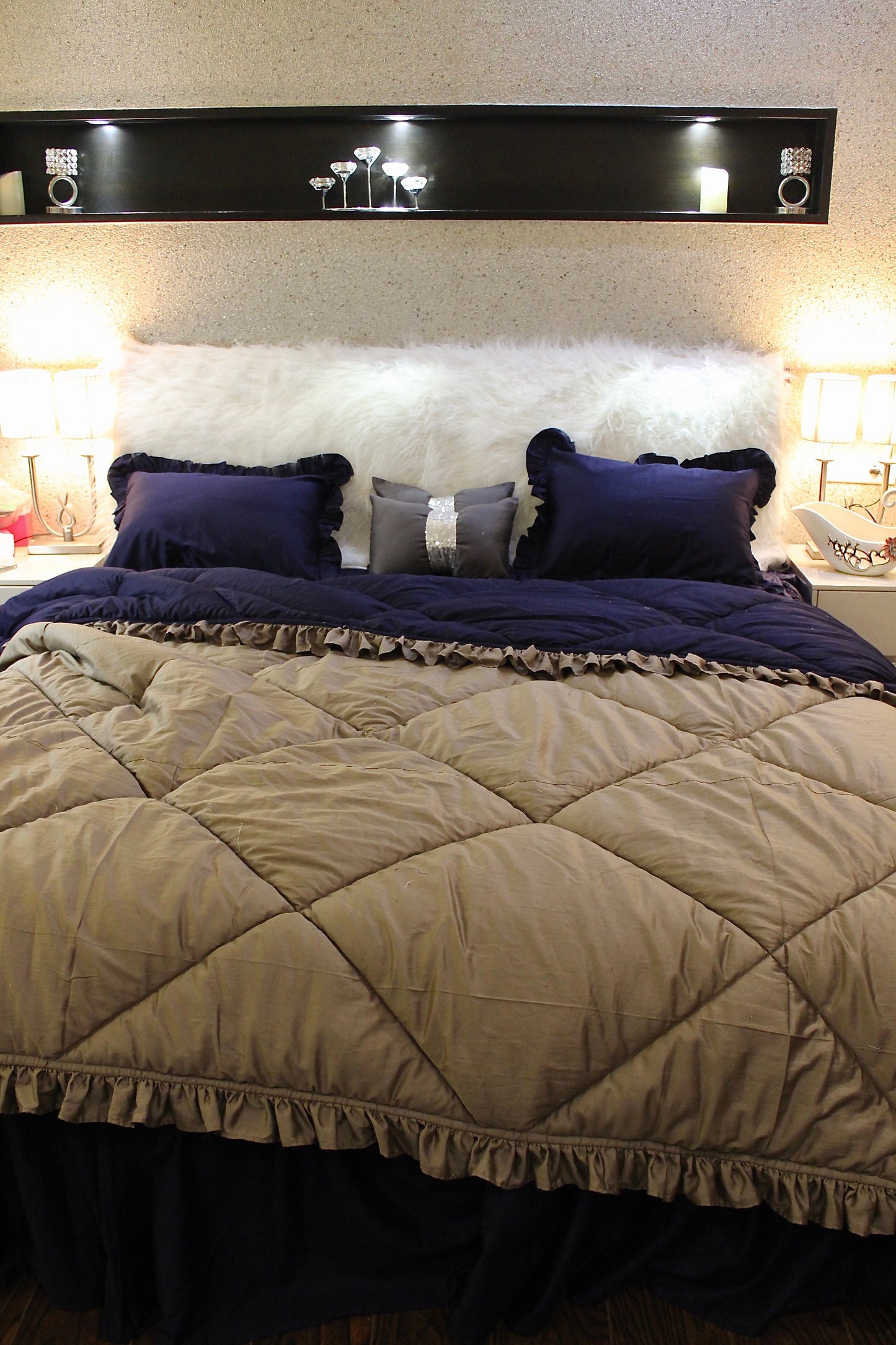 Frill comforter