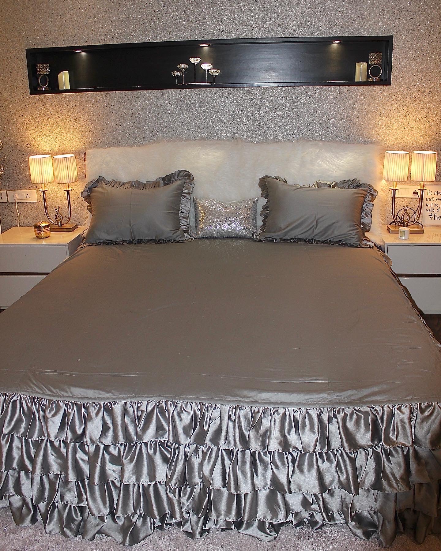 Four frill grey silver bedsheet