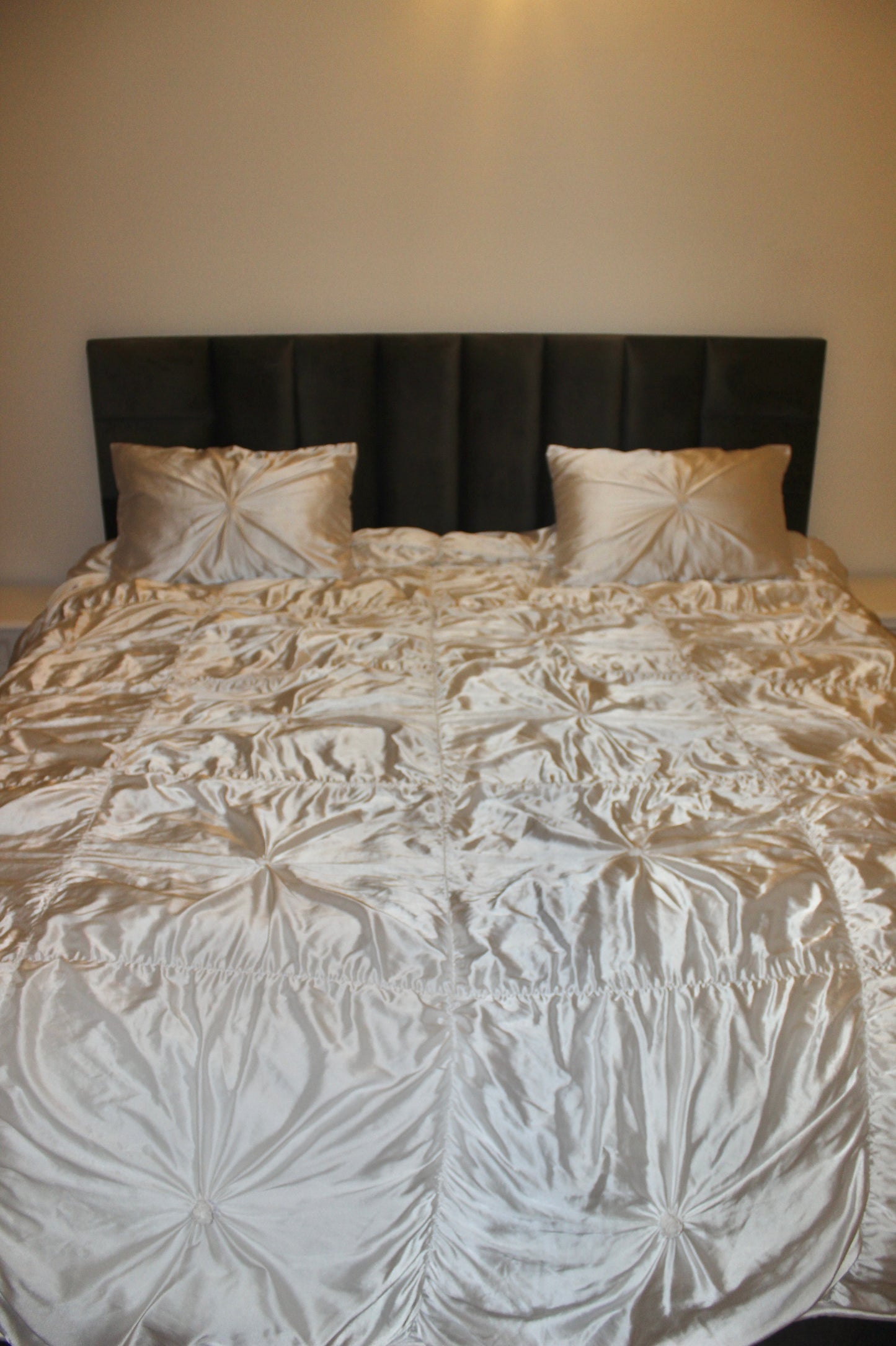 Smocked bedding set