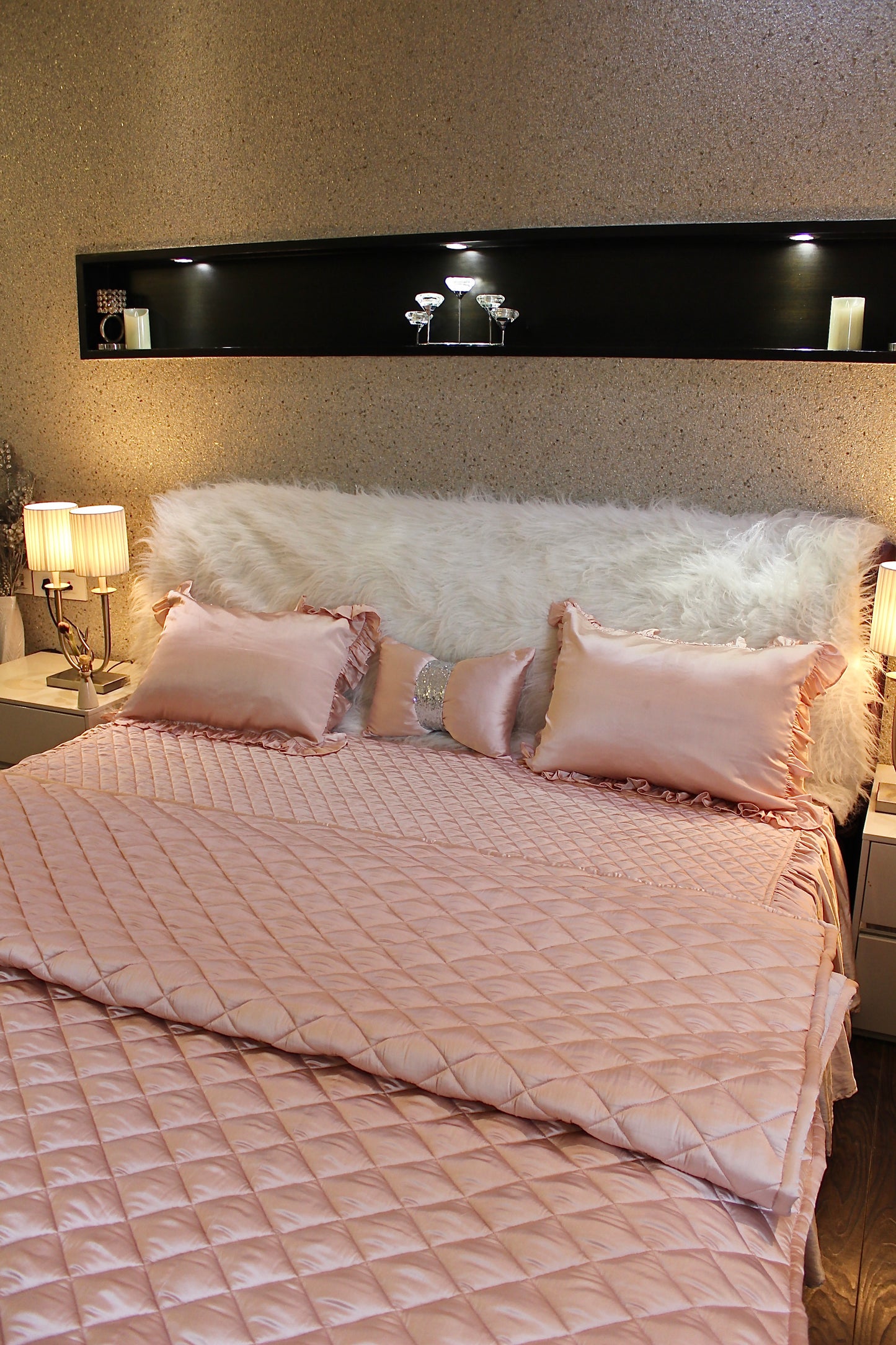 Rose gold frill set