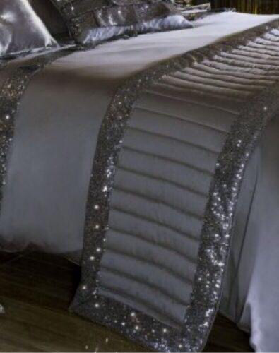 Bling quilted runner