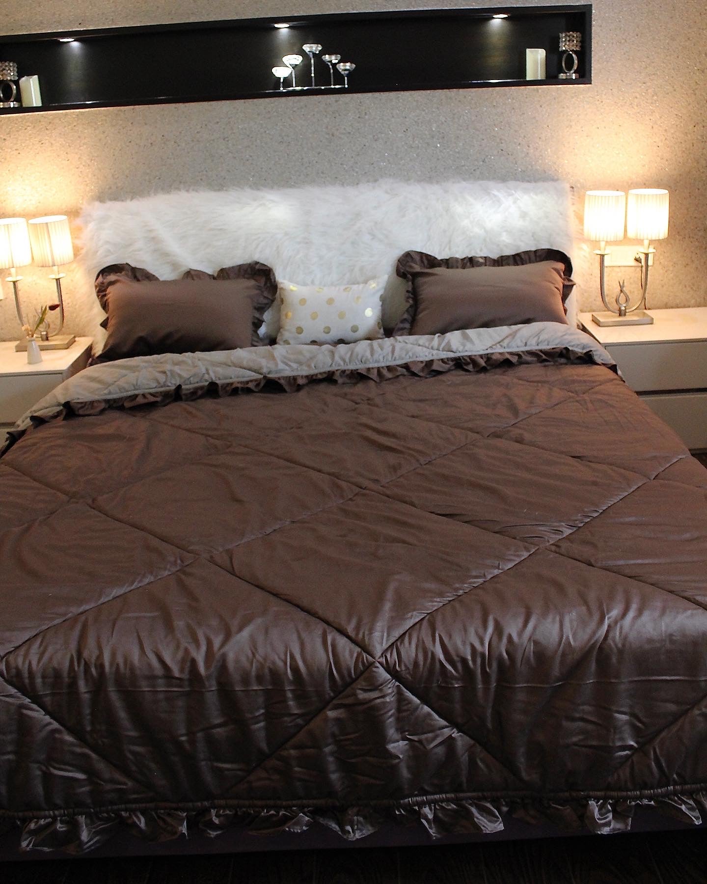 Frill comforter