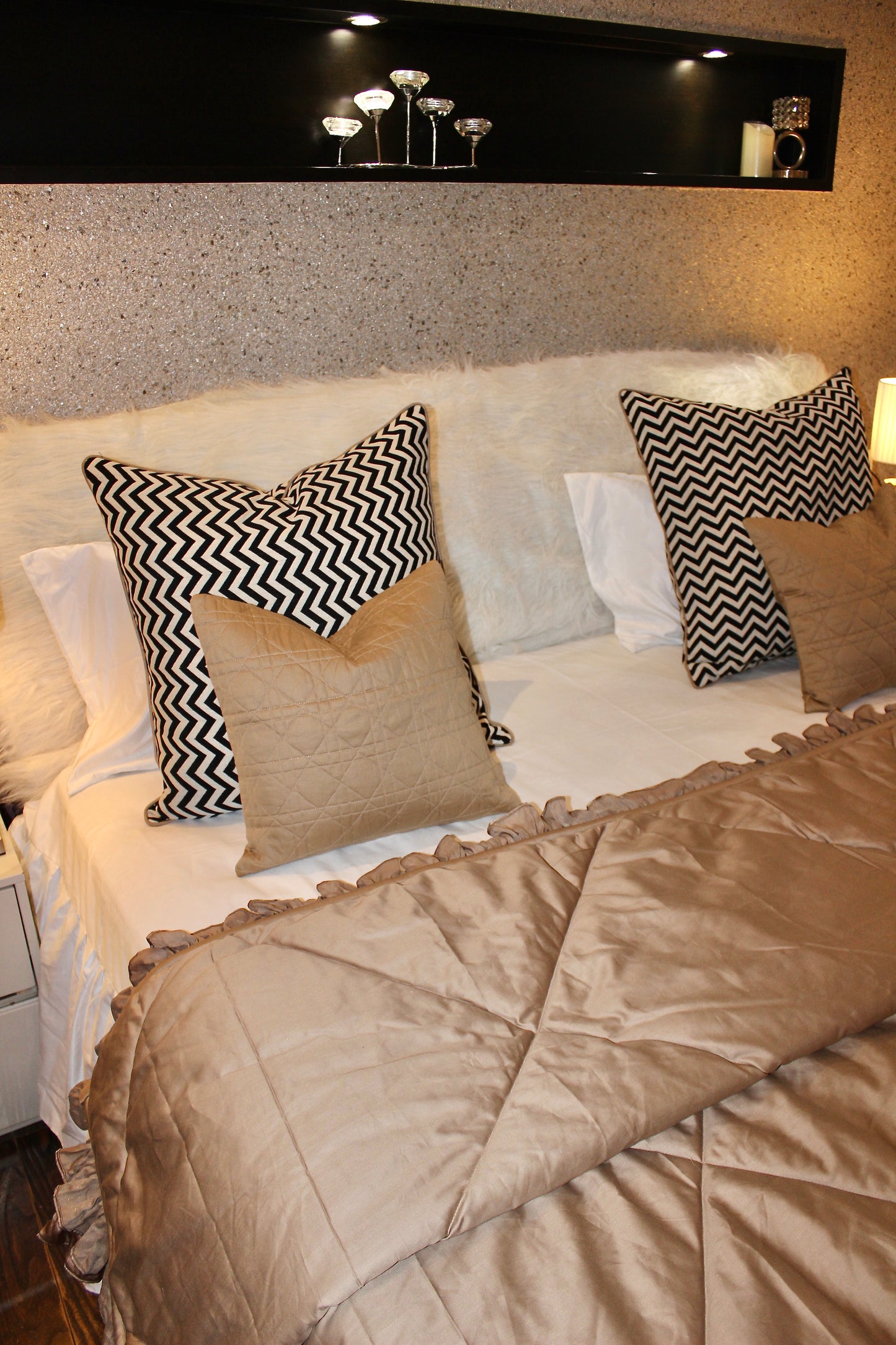 Beige Aztec bedding set