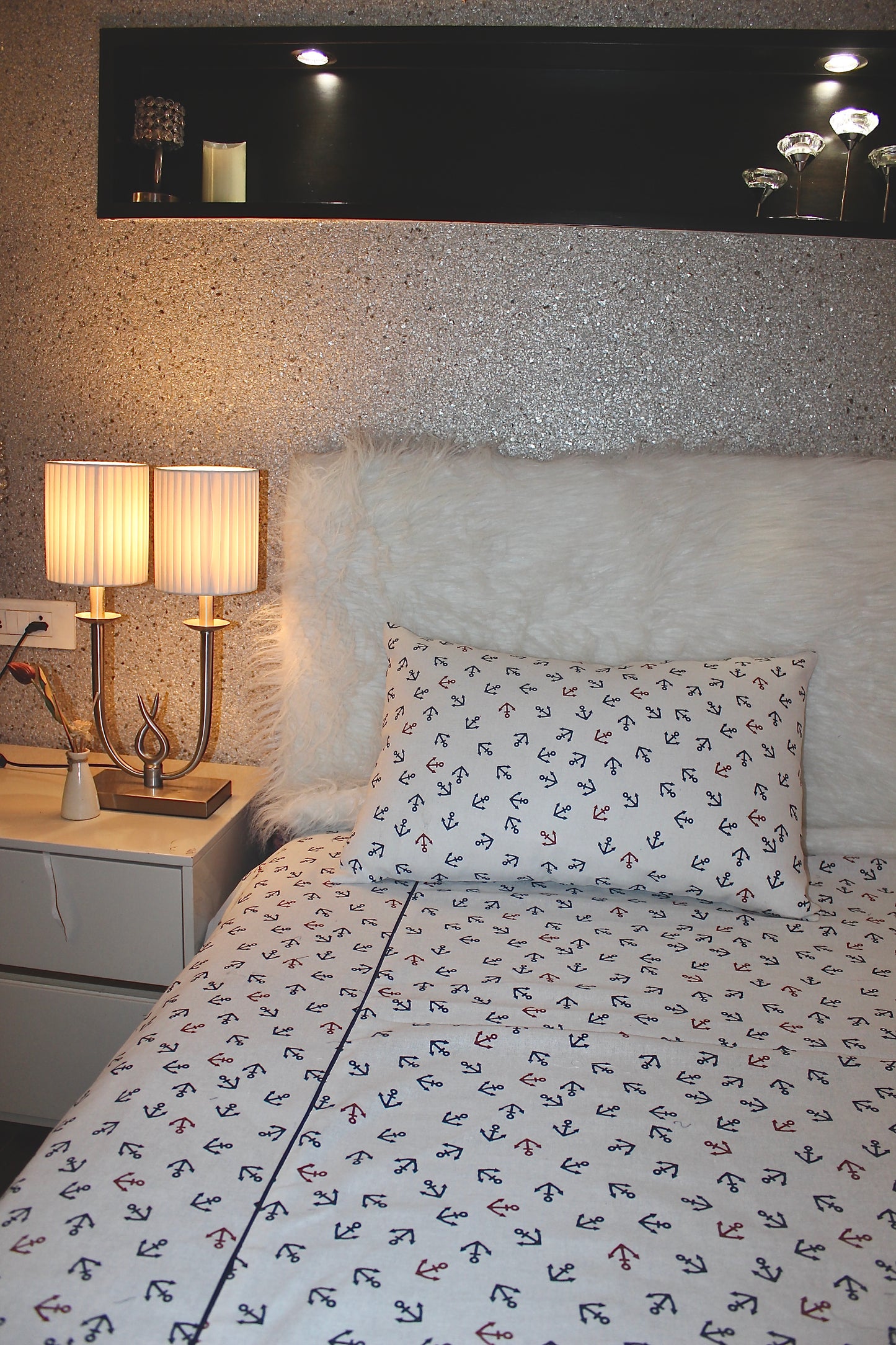 Anchor bedsheet