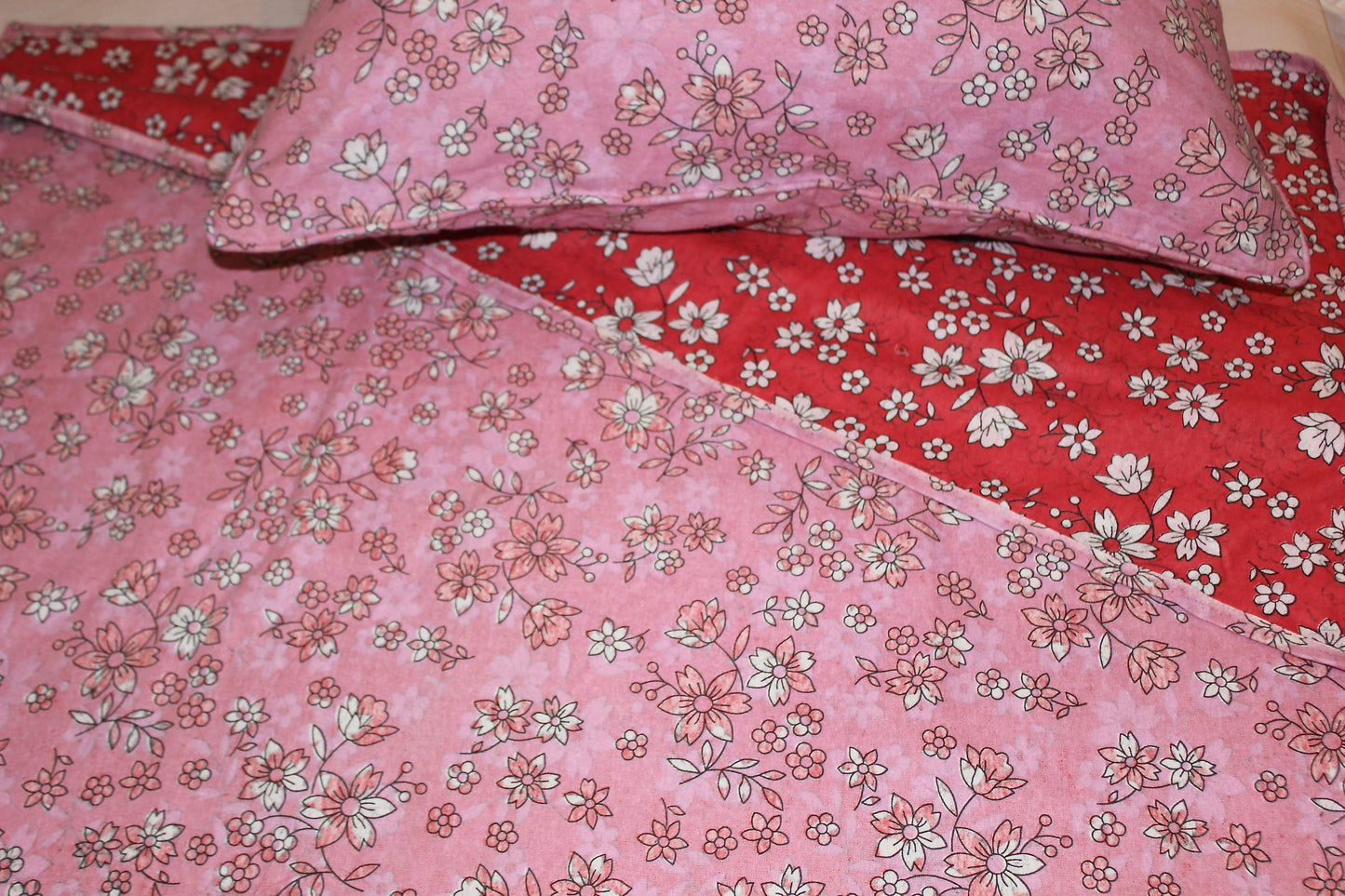 Reversible floral sheet