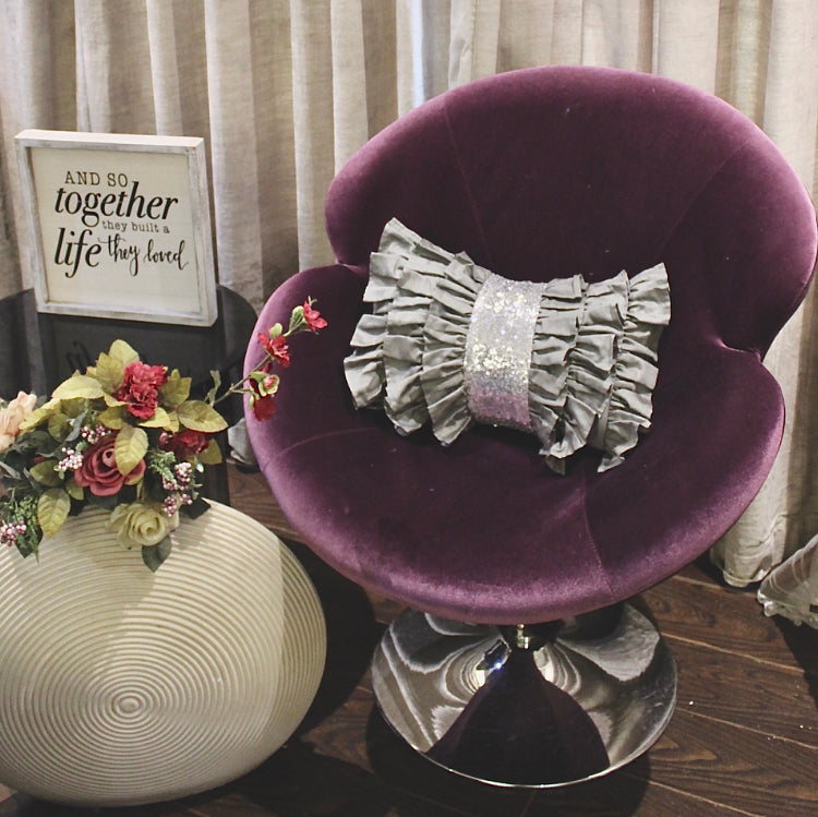 Ruffle bow cushion