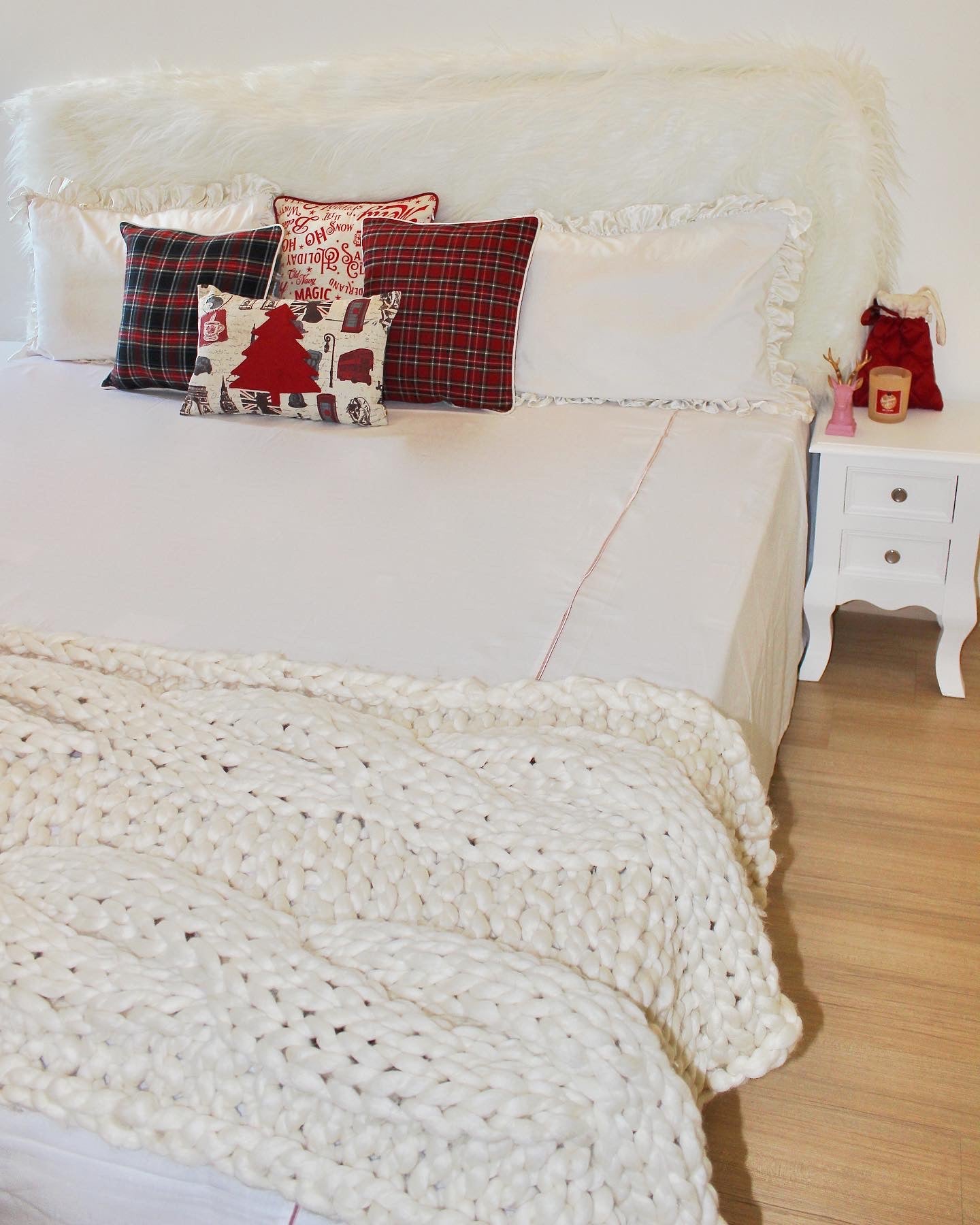 Cozy ivory knit throw/runner