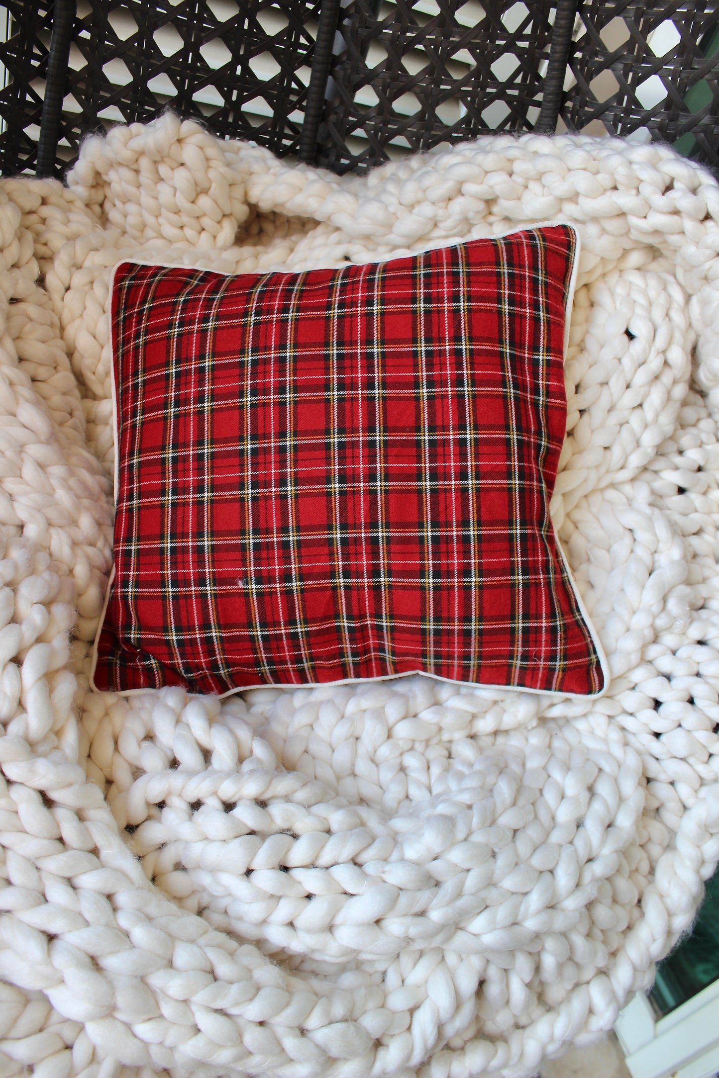 Christmas check cushion