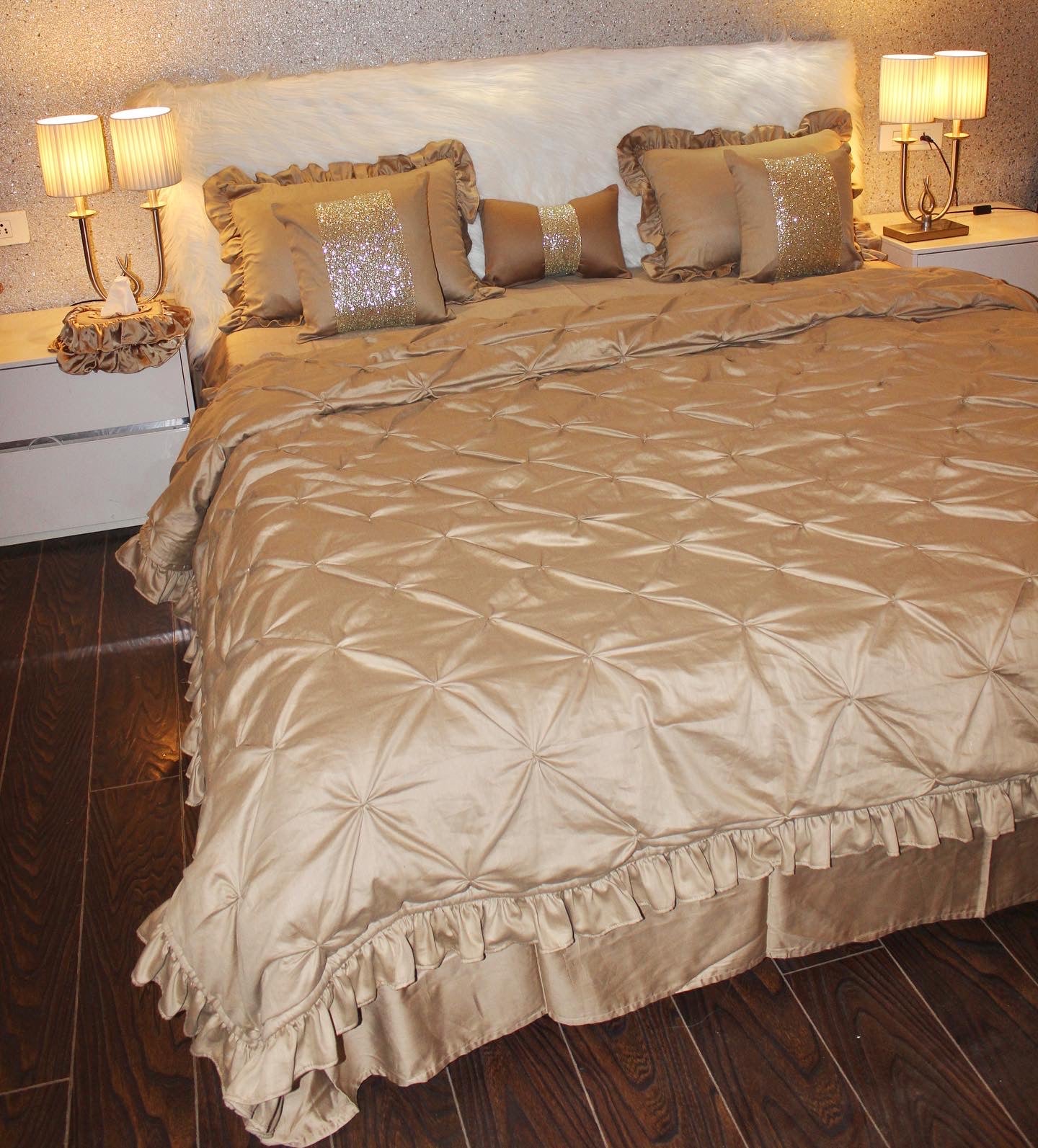 Pinch pleat Bedding set
