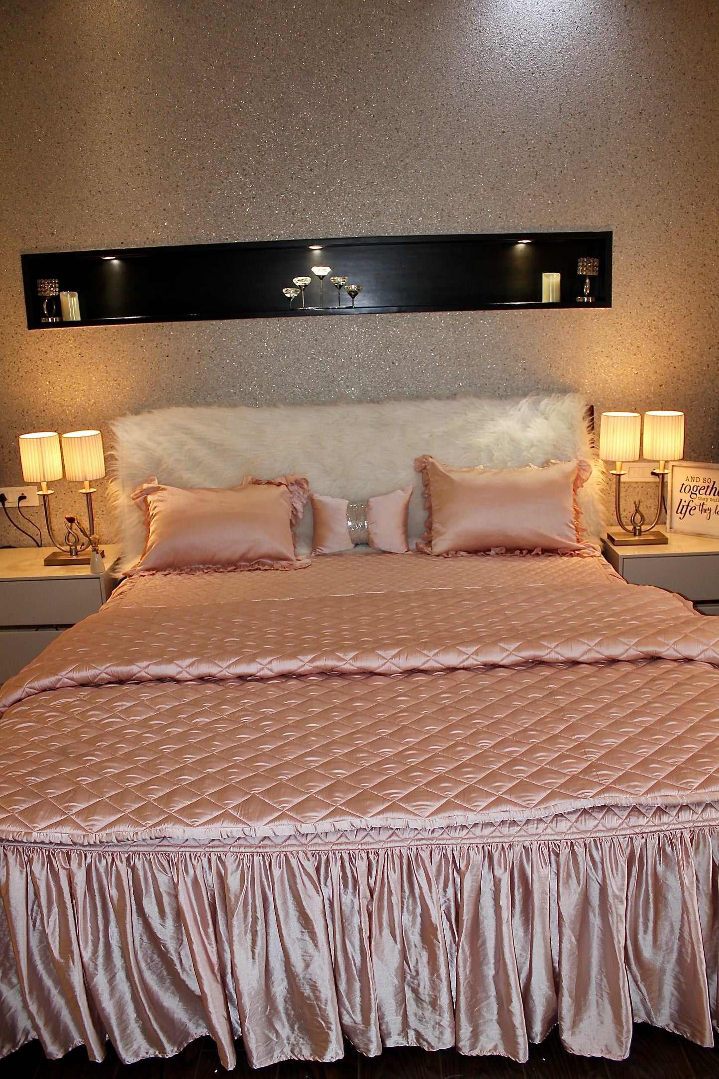 Rose gold frill set