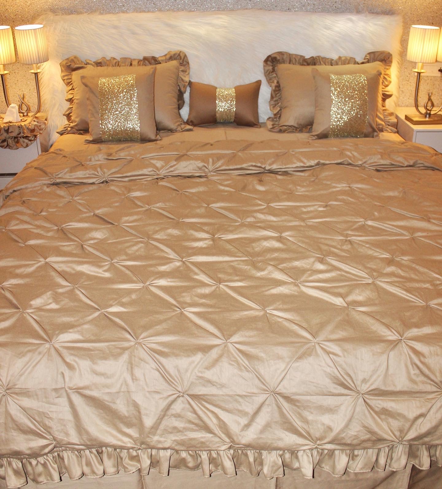 Pinch pleat Bedding set