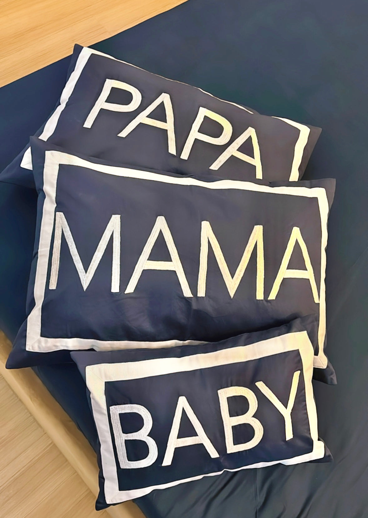 PAPA, MAMA and BABY Bedding set