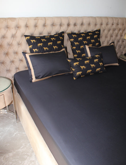 Black Serengeti Bedding set