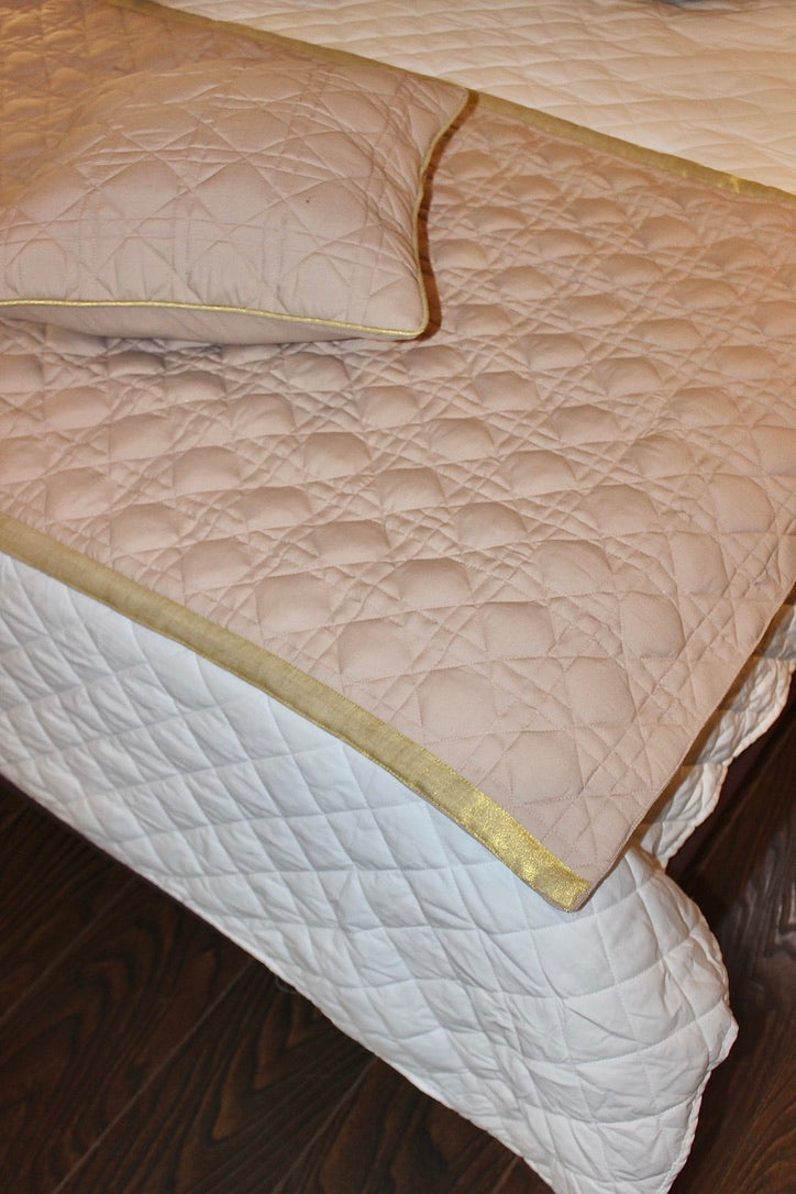 Chester quilted bed runner