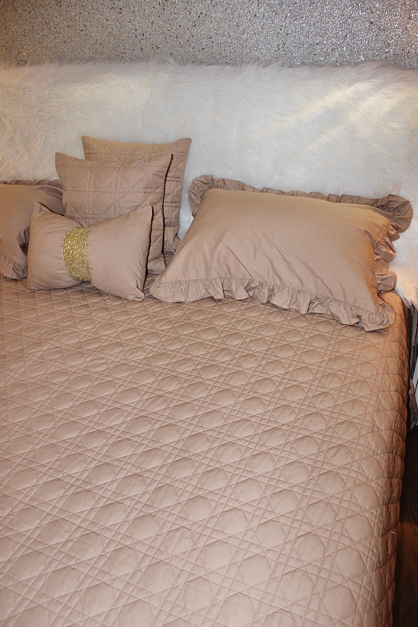 Chester bedcover (Egyptian cotton)