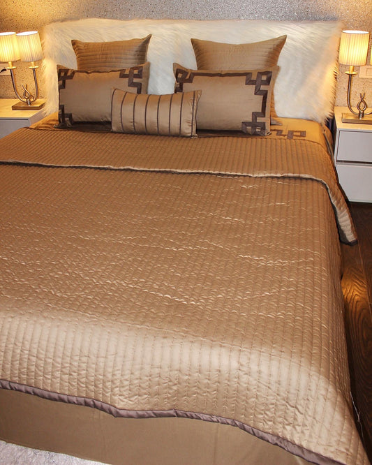 Beige brown Bedspread set